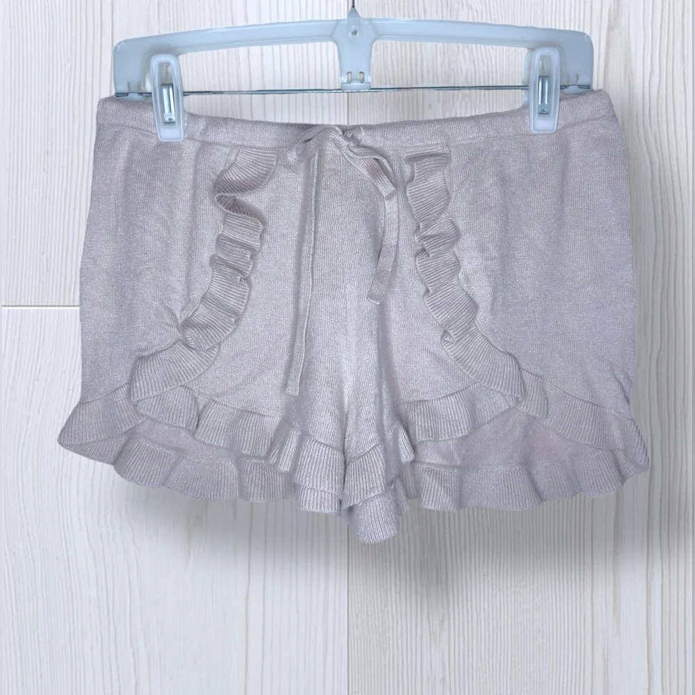 LEMON Women’s Ruffle Shorts - Picture 2 of 7